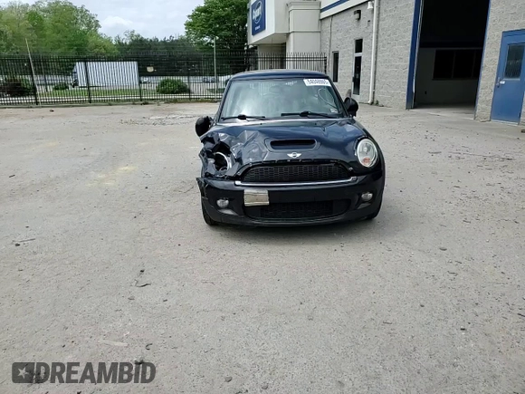 2010 MINI Hardtop S с VIN WMWMF7C55ATX44934, выставлен на аукционе Copart как лот 54049965 с пробегом 66 452 миль миль и Списание • Salvage title. История ставок и продаж доступна на DreamBid. Изображение 13.