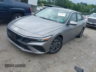 2024 Hyundai Elantra SEL с VIN KMHLM4DG1RU677138, выставлен на аукционе IAAI как лот 42788855 с пробегом 36 696 миль миль и . История ставок и продаж доступна на DreamBid. Изображение 17.