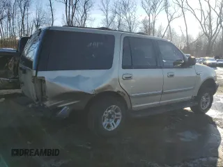 2000 Ford Expedition XLT with VIN 1FMRU1667YLB59133, listed as a Copart auction lot 45572835 with 206,773 mi miles and Salvage Title. Bid and sale history available at DreamBid. Image 3.