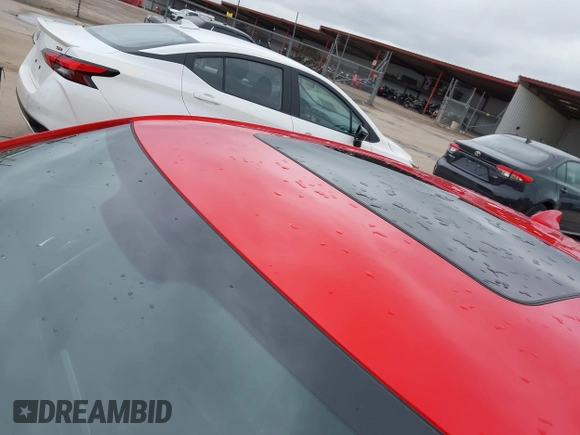 2016 Chevrolet Camaro 2LT z VIN 1G1FD1RS2G0133841, wystawiony jako IAAI lot #41874772 z przebiegiem 104 840 mil mil oraz . Historia ofert i sprzedaży dostępna na DreamBid. Obrazek 18.