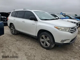 2011 Toyota Highlander Limited with VIN 5TDYK3EHXBS047727, listed as a Copart auction lot 45052425 with 208,059 mi miles and Clean Title. Bid and sale history available at carsss.com. Image 4.