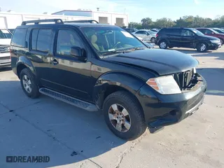 2012 Nissan Pathfinder SV with VIN 5N1AR1NN3CC620795, listed as a IAAI auction lot 41195522 with 120,930 mi miles. Bid and sale history available at carsss.com. Image 1.