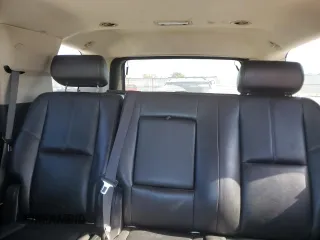2008 GMC Yukon SLT w/4SB with VIN 1GKFC13068J116011, listed as a Copart auction lot 81427084 with 0 mi miles and Salvage Title. Bid and sale history available at carsss.com. Image 10.