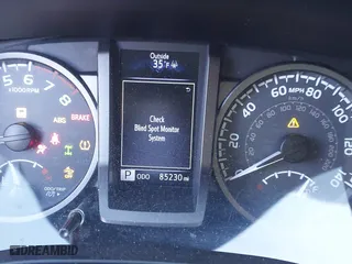 2019 Toyota Tacoma 4WD SR with VIN 3TMCZ5AN0KM261364, listed as a IAAI auction lot 41845950 with 85,230 mi miles. Bid and sale history available at carsss.com. Image 7.