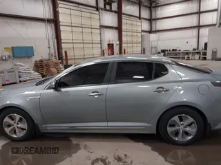 2016 Kia Optima Hybrid with VIN KNAGM4AD3G5094557, listed as a IAAI auction lot 41861666 with 68,550 mi miles. Bid and sale history available at carsss.com. Image 15.
