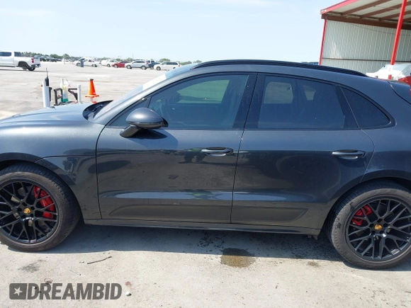 2018 Porsche Macan GTS z VIN WP1AG2A54JLB62881, wystawiony jako IAAI lot #42027419 z przebiegiem 91 876 mil mil oraz . Historia ofert i sprzedaży dostępna na DreamBid. Obrazek 15.