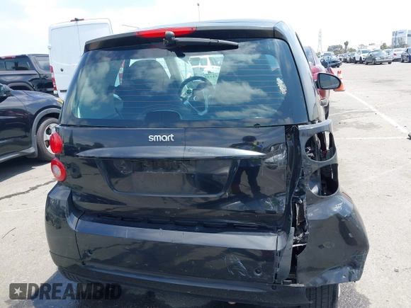 2012 Smart fortwo Pure z VIN WMEEJ3BA1CK556029, wystawiony jako IAAI lot #42173735 z przebiegiem 85 133 mil mil oraz . Historia ofert i sprzedaży dostępna na DreamBid. Obrazek 16.