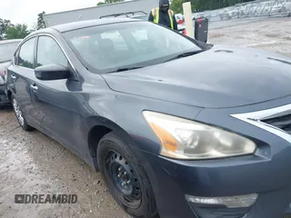 2013 Nissan Altima SV with VIN 1N4AL3AP2DC110731, listed as a IAAI auction lot 42037362 with 265,764 mi miles and . Bid and sale history available at carsss.com. Image 1.