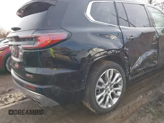 2024 GMC Acadia AWD Denali z VIN 1GKENRKS8RJ170659, wystawiony jako IAAI lot #41617698 z przebiegiem 14 137 mil mil oraz . Historia ofert i sprzedaży dostępna na DreamBid. Obrazek 17.