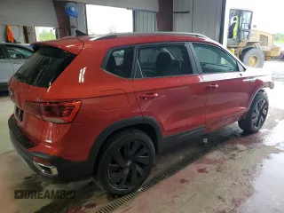 2024 Volkswagen Taos SE z VIN 3VVVX7B25RM059047, wystawiony jako Copart lot #58394335 z przebiegiem 8 651 mil mil oraz Szkoda całkowita • Salvage title. Historia ofert i sprzedaży dostępna na DreamBid. Obrazek 3.