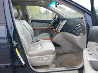 2006 Lexus RX 330 with VIN 2T2HA31U36C099555, listed as a IAAI auction lot 42176862 with 292,850 mi miles. Bid and sale history available at carsss.com. Image 5.