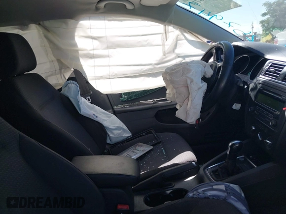 2015 Volkswagen Jetta SE with VIN 3VWD17AJ5FM257947, listed as a IAAI auction lot 42288711 with 139,800 mi miles and . Bid and sale history available at DreamBid. Image 5.