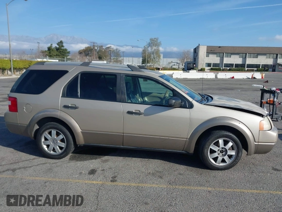 2005 Ford Freestyle SE with VIN 1FMZK01115GA81285, listed as a IAAI auction lot 41702956 with 355,505 mi miles. Bid and sale history available at carsss.com. Image 13.