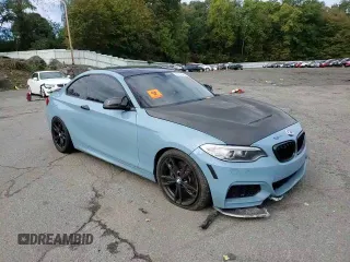 2016 BMW 2 Series M235i xDrive with VIN WBA1J9C53GV696649, listed as a Copart auction lot 71152243 with 0 mi miles. Bid and sale history available at carsss.com. Image 11.