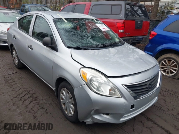 2012 Nissan Versa SV with VIN 3N1CN7AP9CL935742, listed as a IAAI auction lot 41541062 with 181,924 mi miles. Bid and sale history available at carsss.com. Image 1.