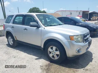 2010 Ford Escape XLS с VIN 1FMCU0C78AKA80465, выставлен на аукционе IAAI как лот 42466926 с пробегом 131 055 миль миль и . История ставок и продаж доступна на DreamBid. Изображение 1.