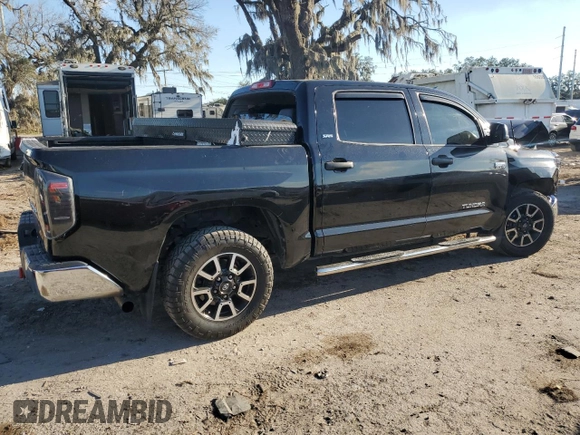 2018 Toyota Tundra 2WD SR5 with VIN 5TFEY5F11JX230683, listed as a Copart auction lot 83680994 with 142,784 mi miles and Salvage Title. Bid and sale history available at carsss.com. Image 3.