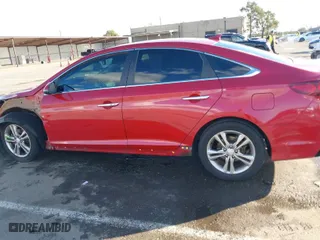 2019 Hyundai Sonata Sport with VIN 5NPE34AF2KH787482, listed as a IAAI auction lot 41540041 with 127,873 mi miles. Bid and sale history available at carsss.com. Image 15.