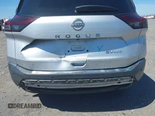 2022 Nissan Rogue SV with VIN 5N1BT3BB8NC674415, listed as a IAAI auction lot 42039611 with 68,146 mi miles. Bid and sale history available at carsss.com. Image 6.