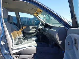 1994 Honda Civic z VIN 1HGEG8650RL029482, wystawiony jako IAAI lot #42268680 z przebiegiem 121 988 mil mil oraz . Historia ofert i sprzedaży dostępna na DreamBid. Obrazek 5.