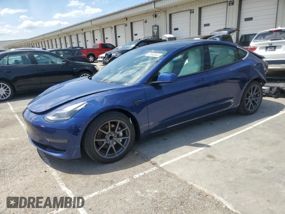 2021 Tesla Model 3 Standard Range Plus z VIN 5YJ3E1EA8MF978274, wystawiony jako Copart lot #53848845 z przebiegiem 79 189 mil mil oraz Szkody całkowita. Historia ofert i sprzedaży dostępna na DreamBid. Obrazek 1.