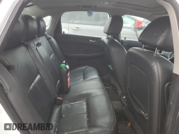 2011 Chevrolet Impala LT Fleet z VIN 2G1WG5EK5B1174708, wystawiony jako Copart lot #49614035 z przebiegiem 180 125 mil mil oraz Nie do naprawy • Non repairable. Historia ofert i sprzedaży dostępna na DreamBid. Obrazek 10.
