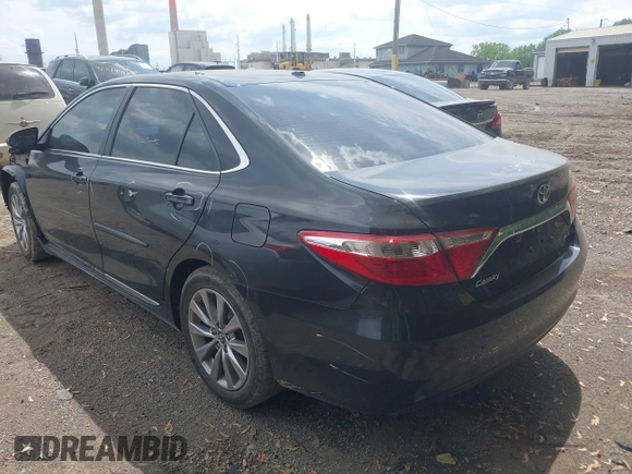 2017 Toyota Camry XLE z VIN 4T1BF1FK2HU759707, wystawiony jako IAAI lot #42192165 z przebiegiem 103 000 mil mil oraz . Historia ofert i sprzedaży dostępna na DreamBid. Obrazek 3.