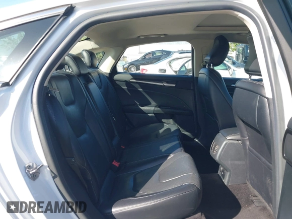 2017 Ford Fusion Hybrid Titanium с VIN 3FA6P0RU3HR323164, выставлен на аукционе IAAI как лот 42303571 с пробегом 119 732 миль миль и . История ставок и продаж доступна на DreamBid. Изображение 8.