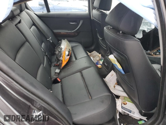 2007 BMW 3 Series 328xi с VIN WBAVC73567KP32609, выставлен на аукционе Copart как лот 84893854 с пробегом Не указан миль и Списание • Salvage title. История ставок и продаж доступна на DreamBid. Изображение 10.