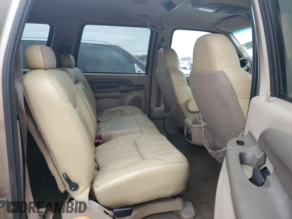 2000 Ford Excursion XLT with VIN 1FMNU41SXYEE14642, listed as a Copart auction lot 43333355 with 226,709 mi miles and Salvage title. Bid and sale history available at DreamBid. Image 11.