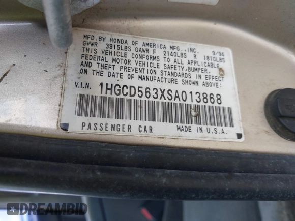 1995 Honda Accord LX with VIN 1HGCD563XSA013868, listed as a IAAI auction lot 42053028 with 184,181 mi miles and . Bid and sale history available at carsss.com. Image 9.