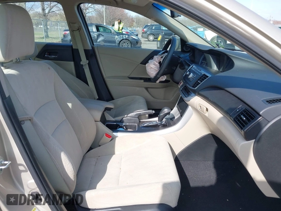 2013 Honda Accord EX with VIN 1HGCR2F77DA203049, listed as a IAAI auction lot 41905433 with 61,847 mi miles and . Bid and sale history available at DreamBid. Image 5.