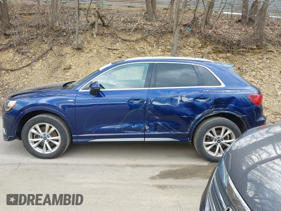 2021 Audi Q3 S line Premium with VIN WA1DECF31M1031368, listed as a IAAI auction lot 42133396 with 50,148 mi miles and . Bid and sale history available at DreamBid. Image 14.