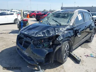 2018 Nissan Kicks SV with VIN 3N1CP5CU6JL510350, listed as a IAAI auction lot 41709428 with 110,080 mi miles. Bid and sale history available at carsss.com. Image 6.