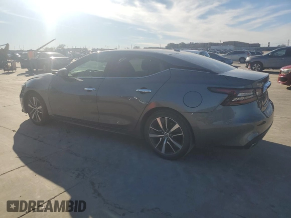 2020 Nissan Maxima S z VIN 1N4AA6BVXLC364903, wystawiony jako Copart lot #86666064 z przebiegiem 136 204 mil mil oraz Czysty tytuł • Clean title. Historia ofert i sprzedaży dostępna na DreamBid. Obrazek 2.