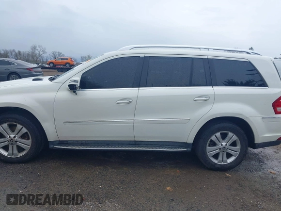 2011 Mercedes-Benz GL-Class GL 450 with VIN 4JGBF7BE0BA730685, listed as a IAAI auction lot 42029019 with 142,190 mi miles. Bid and sale history available at carsss.com. Image 15.
