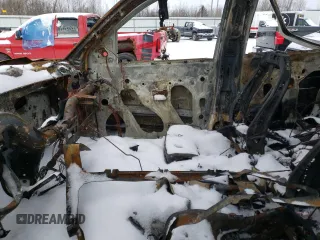 2019 GMC Sierra 3500HD Denali z VIN 1GT42WEYXKF150470, wystawiony jako Copart lot #86963724 z przebiegiem Nie podano mil oraz Nie do naprawy. Historia ofert i sprzedaży dostępna na DreamBid. Obrazek 7.