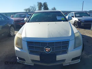 2011 Cadillac CTS Luxury z VIN 1G6DE5EY6B0118591, wystawiony jako IAAI lot #41486928 z przebiegiem 133 763 mil mil oraz . Historia ofert i sprzedaży dostępna na DreamBid. Obrazek 12.