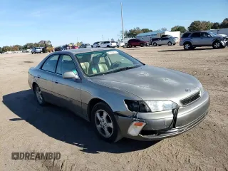 1997 Lexus ES 300 Luxury Sport Sdn with VIN JT8BF22GXV0055087, listed as a Copart auction lot 83823814 with 208,967 mi miles and Salvage Title. Bid and sale history available at carsss.com. Image 11.