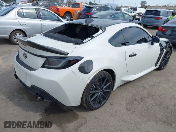 2022 Toyota GR86 with VIN JF1ZNBC13N8758065, listed as a IAAI auction lot 42030056 with 30,436 mi miles. Bid and sale history available at carsss.com. Image 4.
