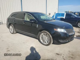 2016 Lincoln MKT EcoBoost z VIN 2LMHJ5AT9GBL02840, wystawiony jako Copart lot #47504655 z przebiegiem 67 245 mil mil oraz Szkody całkowita. Historia ofert i sprzedaży dostępna na DreamBid. Obrazek 4.