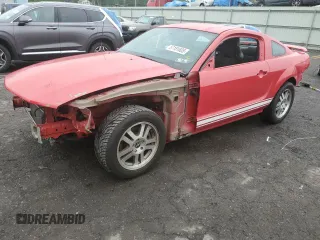 2006 Ford Mustang GT Deluxe z VIN 1ZVFT82H465145117, wystawiony jako Copart lot #57181605 z przebiegiem 78 599 mil mil oraz Szkoda całkowita • Salvage title. Historia ofert i sprzedaży dostępna na DreamBid. Obrazek 1.