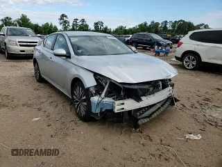 2023 Nissan Altima SV z VIN 1N4BL4DV7PN330976, wystawiony jako Copart lot #56549885 z przebiegiem 40 420 mil mil oraz Szkoda całkowita • Salvage title. Historia ofert i sprzedaży dostępna na DreamBid. Obrazek 14.