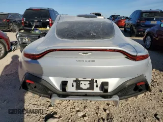 2019 Aston Martin Vantage z VIN SCFSMGAW9KGN00355, wystawiony jako Copart lot #42328315 z przebiegiem Nie podano mil oraz Nie do naprawy • Non repairable. Historia ofert i sprzedaży dostępna na DreamBid. Obrazek 6.