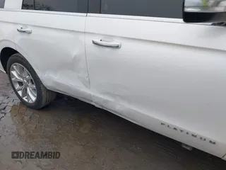2018 Ford Expedition Platinum with VIN 1FMJU1MT8JEA07636, listed as a IAAI auction lot 41437297 with 100,730 mi miles. Bid and sale history available at carsss.com. Image 6.