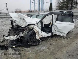 2022 Volkswagen Tiguan SE R-Line Black z VIN 3VV8B7AX6NM053146, wystawiony jako Copart lot #71824194 z przebiegiem Nie podano mil oraz Szkody całkowita. Historia ofert i sprzedaży dostępna na DreamBid. Obrazek 1.
