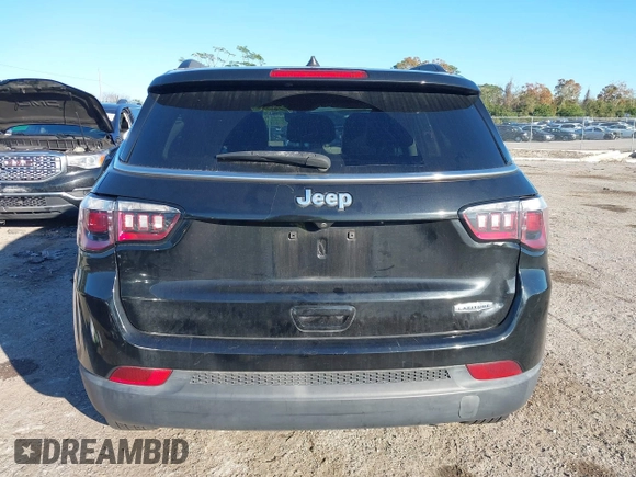 2018 Jeep Compass Latitude with VIN 3C4NJCBB1JT467953, listed as a IAAI auction lot 41254646 with 88,322 mi miles. Bid and sale history available at carsss.com. Image 16.