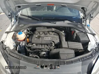 2009 Audi TT z VIN TRUKF38J391020407, wystawiony jako Copart lot #62101664 z przebiegiem 91 585 mil mil oraz Szkoda całkowita • Salvage title. Historia ofert i sprzedaży dostępna na DreamBid. Obrazek 11.
