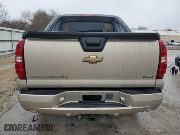 2007 Chevrolet Avalanche 1LT z VIN 3GNEC12067G283159, wystawiony jako Copart lot #43786455 z przebiegiem 178 713 mil mil oraz Czysty tytuł • Clean title. Historia ofert i sprzedaży dostępna na DreamBid. Obrazek 6.