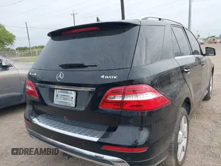 2015 Mercedes-Benz M 400 with VIN 4JGDA5GB7FA546103, listed as a IAAI auction lot 42124141 with Not provided miles and . Bid and sale history available at DreamBid. Image 4.
